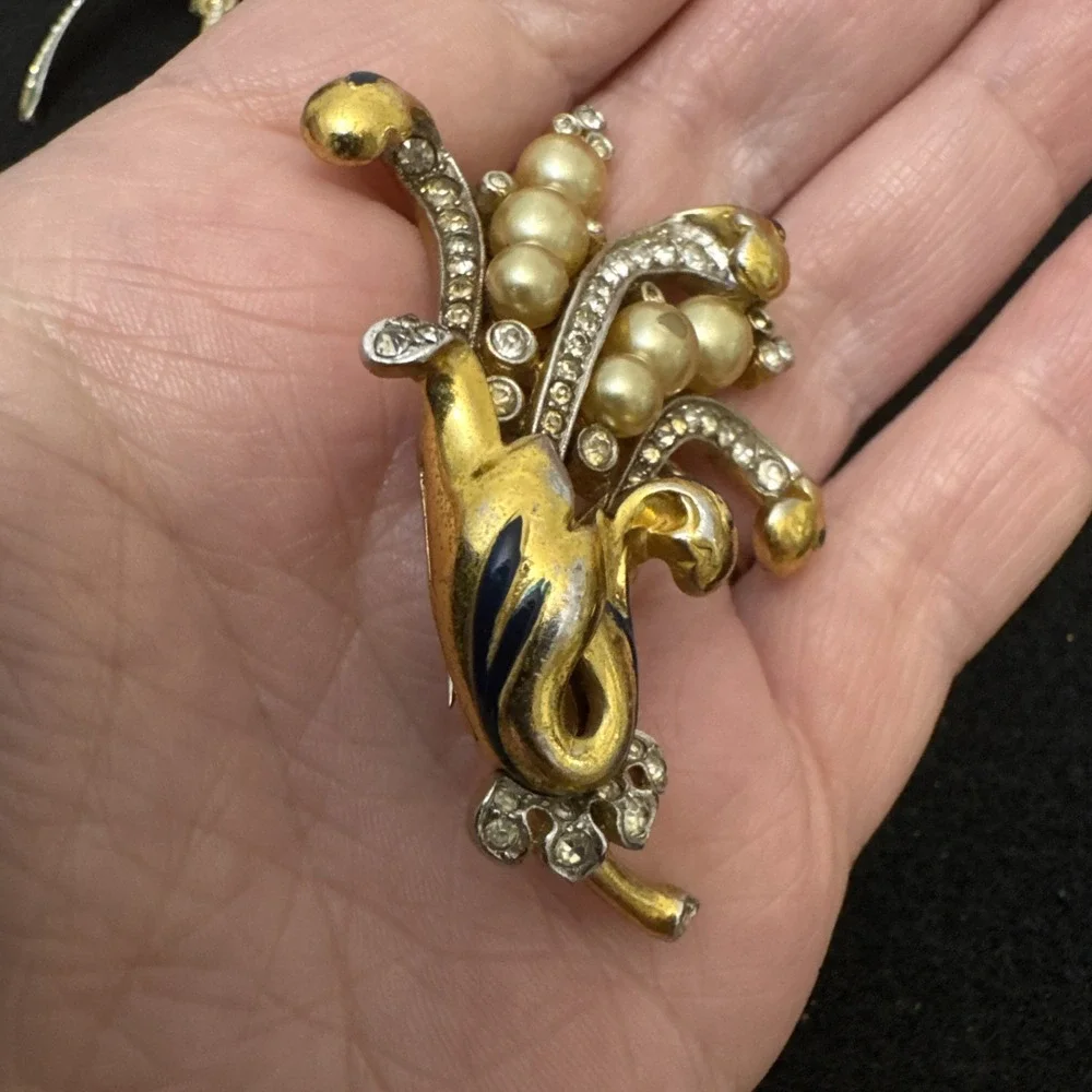 Trifari A Philippe Empress Eugenie Gold Pave & Pearls Floral Spray Pin Fur Clip